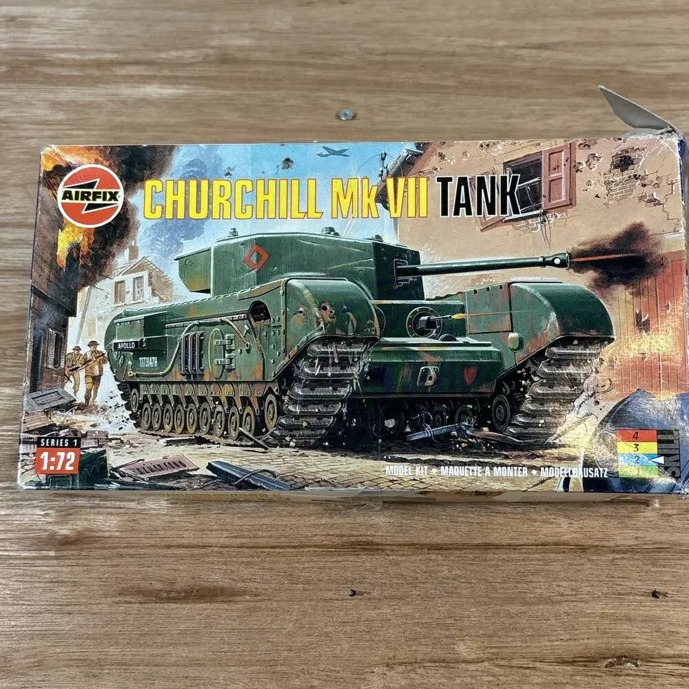 Airfix Churchill Mk VII 1:76‎ Model WW2 British Infantry Army Tank - Incomplete